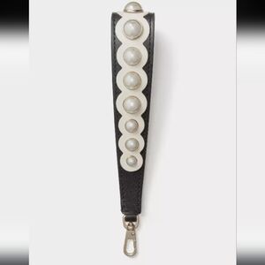 NWOT Kate Spade Make it Mine pearl wristlet strap